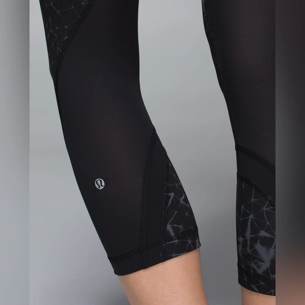 Lululemon Run Inspire II Crop 21” Sz 6 Black Gray Luxtreme Leggings - Picture 4 of 7